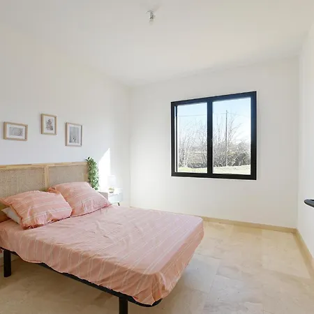 Holiday home Gorgeous In Les Plans *