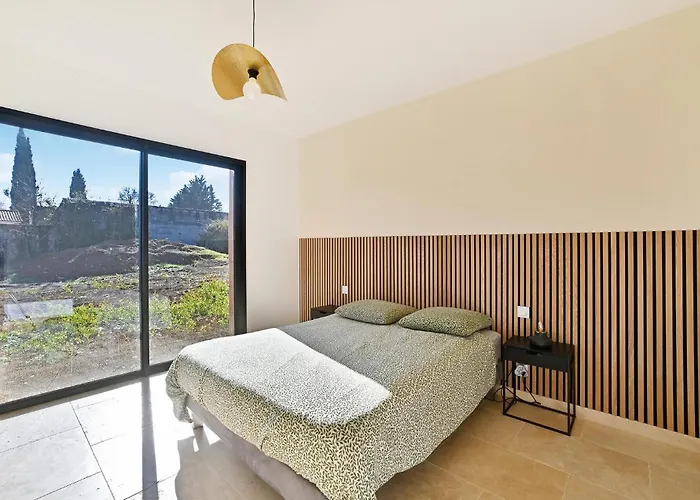 In Les Plans * Les Plans (Gard)